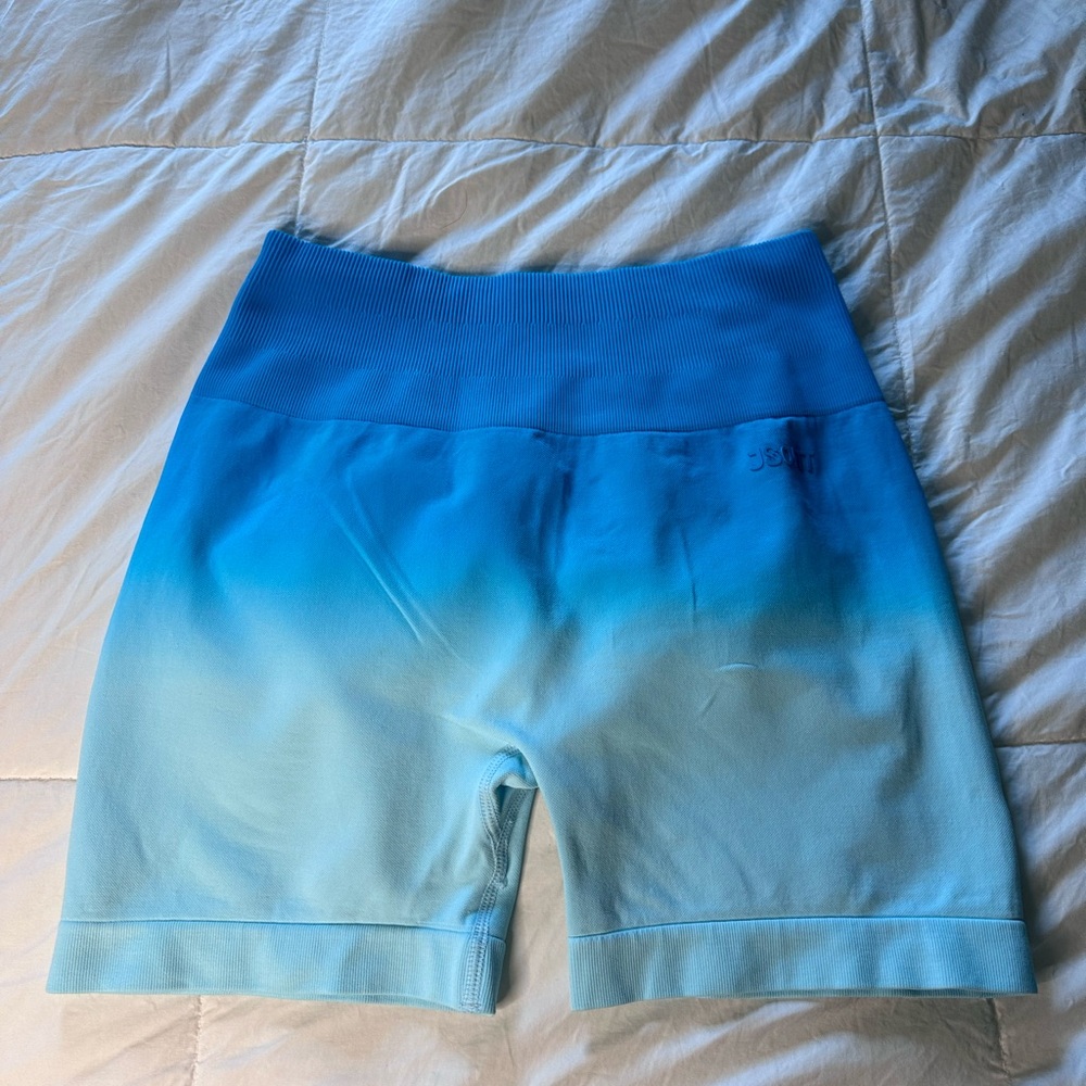 J80 fit biker shorts